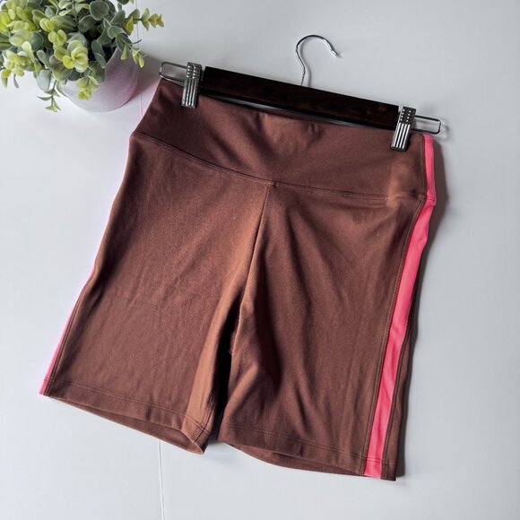 PINK Active Bike Shorts New With Tags, Victoria's Secret, Brown Soft Ultimate, M - Picture 2 of 9